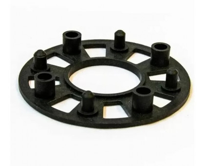 Опора для многоуровневой стойки на сыпучий грунт